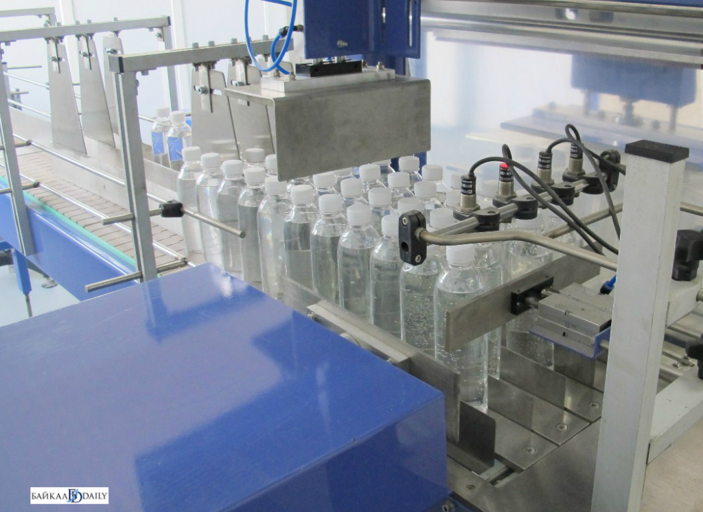 завода по розливу байкальской воды в посёлке култук. целлюлозный завод на байкале. завод байкал. целлюлозно-бумажный комбинат на байкале. байкальский целлюлозно-бумажный комбинат.