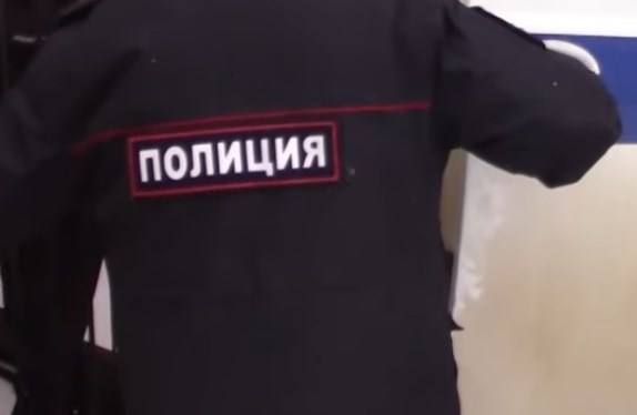 В Бурятии почти месяц ищут мужчину со шрамом 