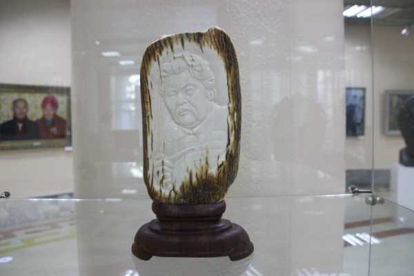 Национальный музей Бурятии купил произведения художников 