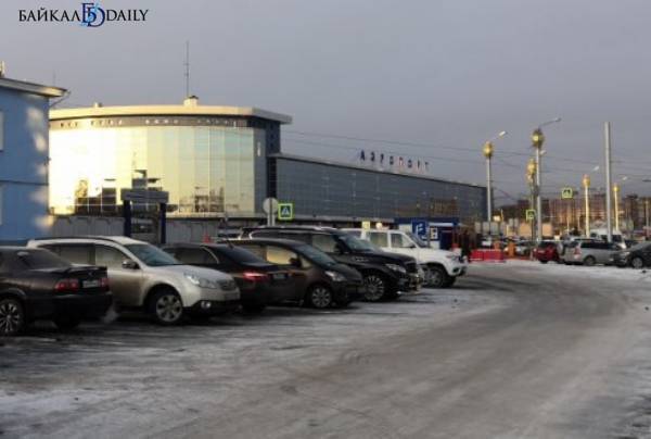 В Иркутске сняли с рейса неадекватных пассажиров из Уфы | Байкал Daily ...