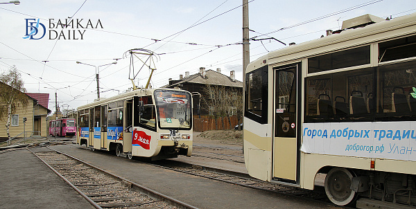 В Улан-Удэ из-за ремонта путей простаивали трамваи 