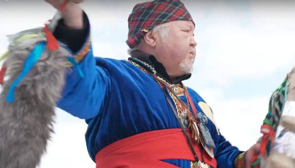 Сибирский шаман не смог вызвать снег на курорте в Сочи
