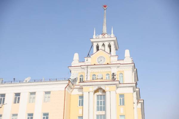 В Улан-Удэ раскрыли секреты главных городских часов