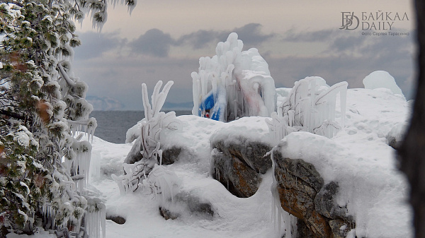 МЧС: Выход на лёд Байкала сопряжен со смертельным риском