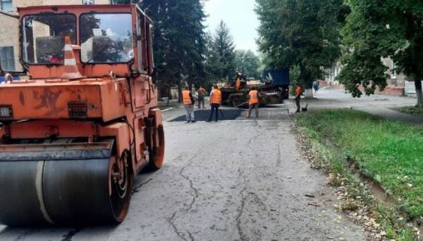 Бурятия ремонтирует дороги в подшефном районе ДНР