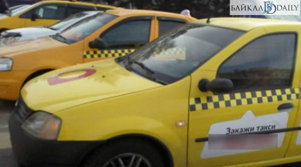В Улан-Удэ пьяный пассажир ограбил таксиста 