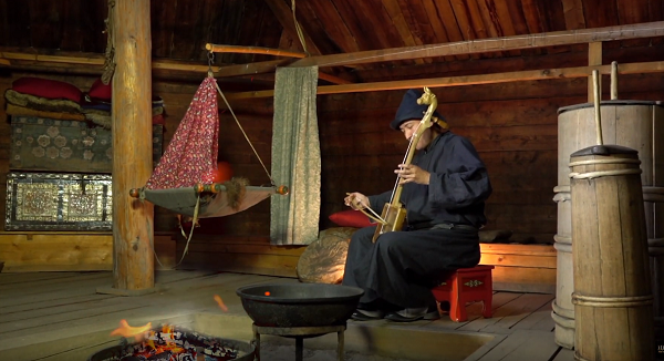 В Бурятии музыканты в клипе сыграли на старинных инструментах 