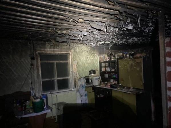 В Улан-Удэ мужчина и женщина получили сильные ожоги при пожаре 