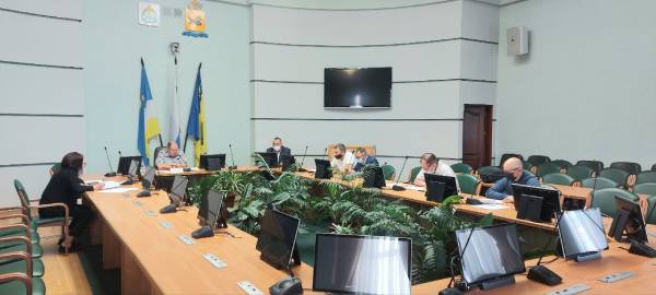 Улан-удэнский депутат на комиссии по этике отрицал езду по Байкалу 