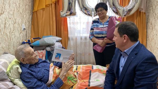 В Улан-Удэ ветеран отметил 100-летний юбилей 