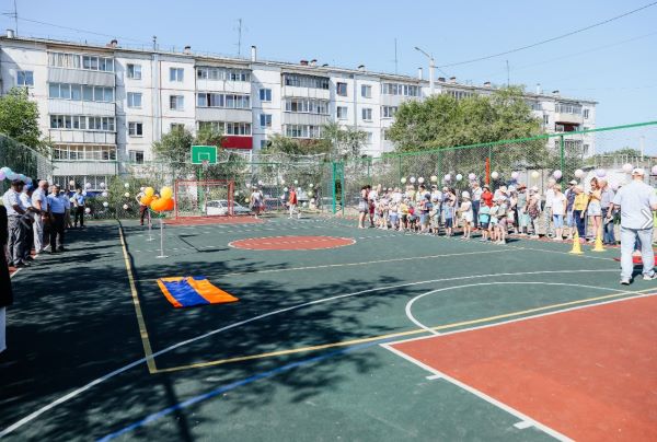 В Улан-Удэ открылась новая спортивная площадка