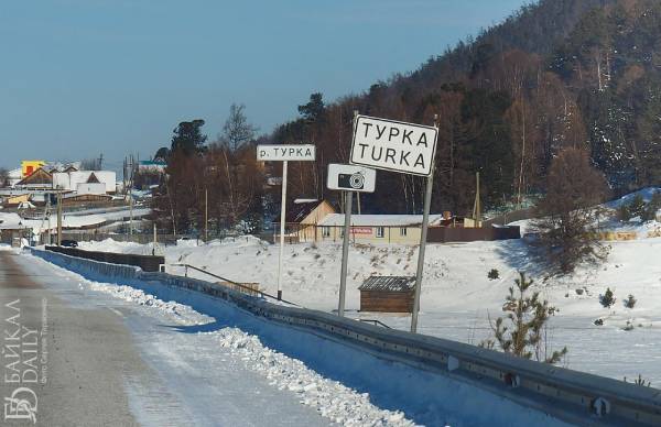 «Яма на яме»: В Бурятии сельчане пожаловались на ужасную дорогу