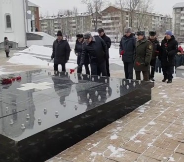 В Иркутске почтили память жертв авиакатастрофы, произошедшей 26 лет назад