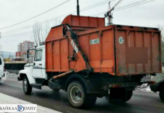 Власти Улан-Удэ хотят продать 12 мусоровозов 