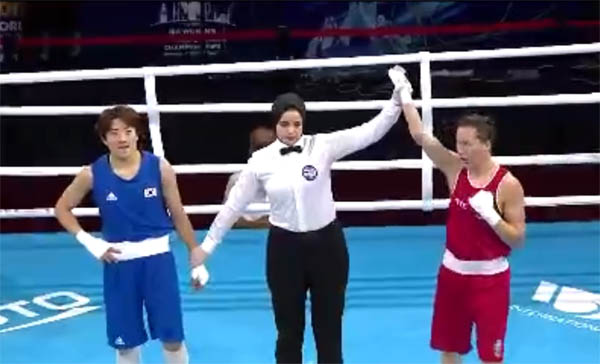 Боксана из Бурятии выиграла свой первый бой на чемпионате мира
