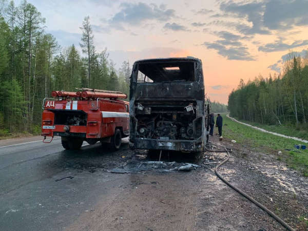 В Иркутской области сгорел пассажирский автобус 