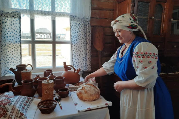 В Усть-Ордынском округе восстанавливают старинную русскую усадьбу