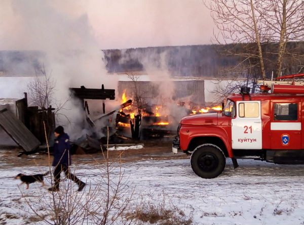 В Иркутской области отец и два маленьких сына погибли на пожаре 