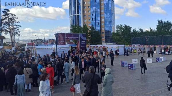 В Улан-Удэ проходит российско-монгольский форум 