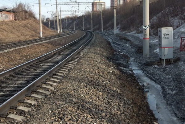 В Иркутске мальчик наложил на железнодорожные пути автопокрышки 