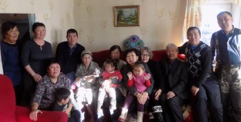 В Бурятии поздравили долгожительницу, у которой 51 правнук