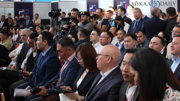 В Улан-Удэ завершился первый российско-монгольский форум 