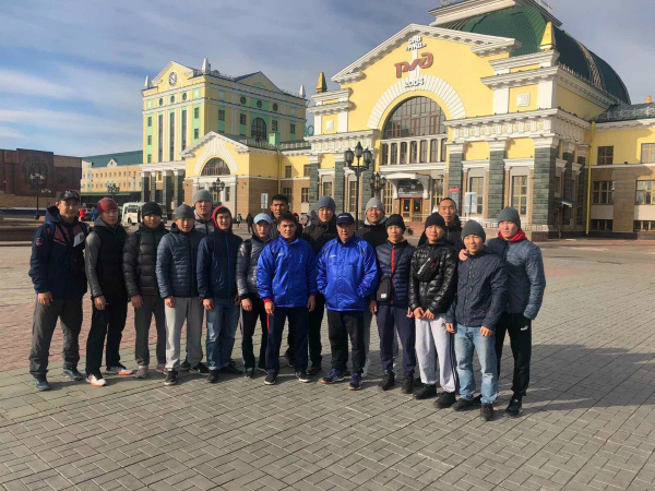 Юниорская сборная Бурятии по борьбе выступает в Красноярске