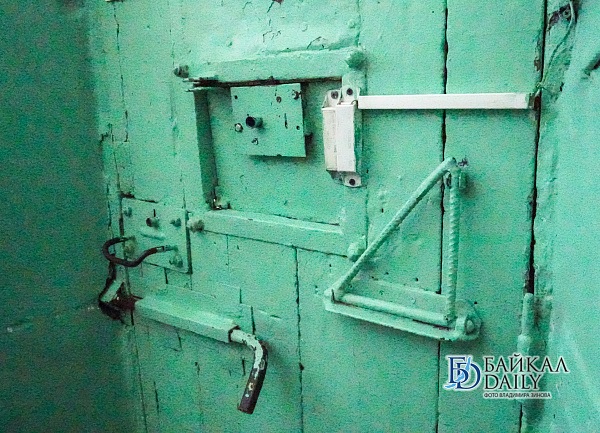 Улан-удэнца, обвиняемого в насилии над полицейскими, оставили в СИЗО