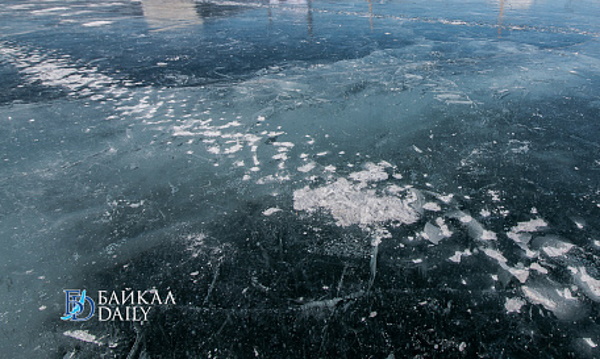 На Байкале «Хивус» наехал на катавшегося на коньках мужчину | Байкал Daily  - Новости Бурятии и Улан-Удэ в реальном времени