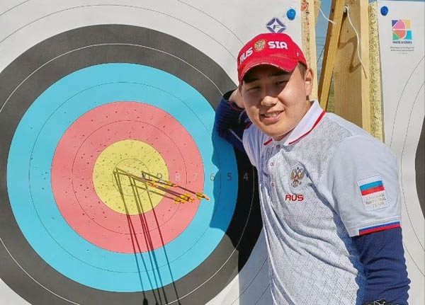 Лучник из Бурятии стал призёром турнира в Казахстане