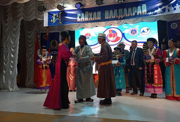Баргуты собирались на фестиваль «Баргажин» в Монголии