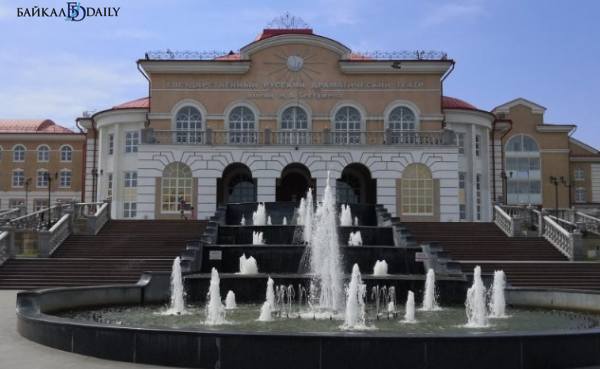 В Улан-Удэ Русский драмтеатр открыл 95-й театральный сезон 