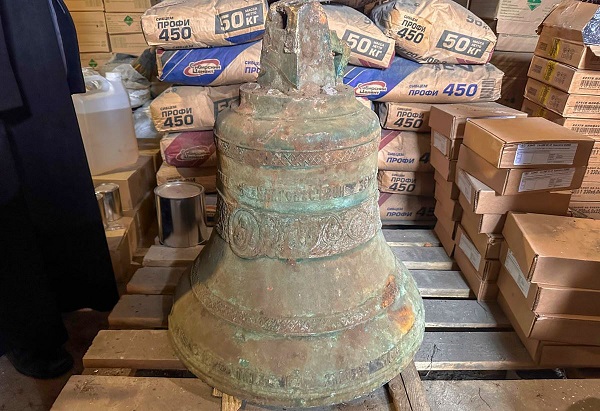 Откопанный в Улан-Удэ старинный колокол украсит православный храм
