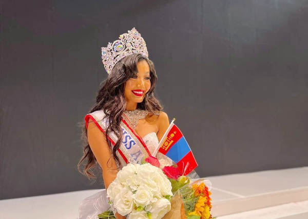 Монголка стала «Мисс Азией» в США