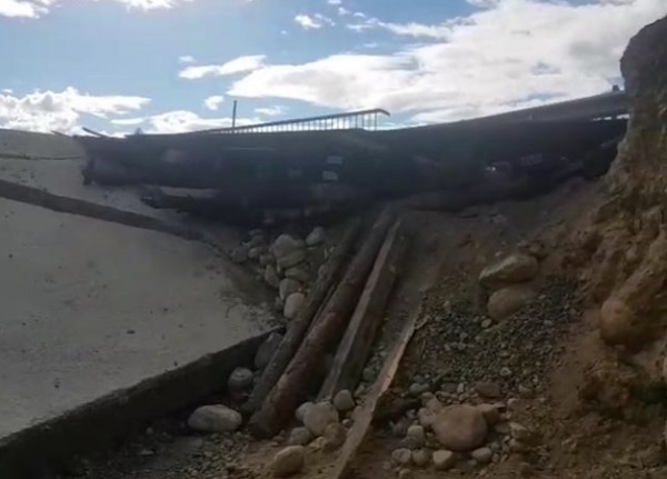 В Бурятии восстанавливают разрушенный мост 