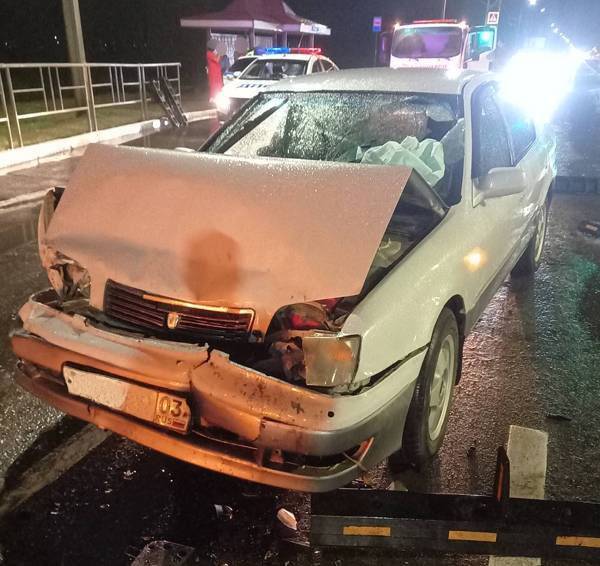 В Улан-Удэ «Тойота Камри» «догнала» «Тойоту Приус» | Байкал Daily ...