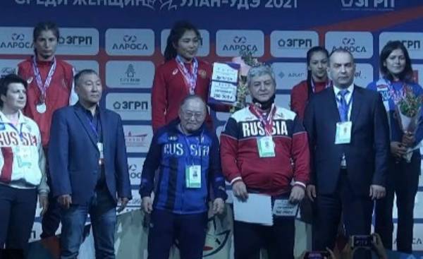 Чемпионат России по женской борьбе принёс Бурятии два золота