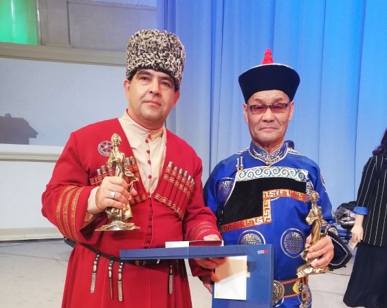 Улигершину из Бурятии вручили премию «Душа России»