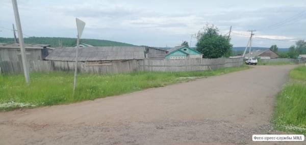 В Иркутской области 17-летний подросток перевернулся на машине 