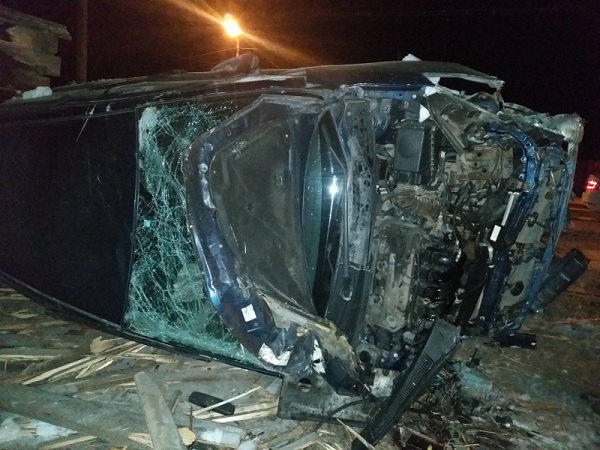 В Иркутской области 17-летний пьяный водитель врезался в забор