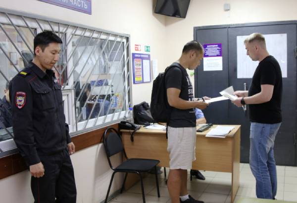 В Улан-Удэ общественник проверил дежурную часть отдела полиции