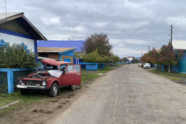 В Бурятии пьяный тракторист врезался в «Ниву» и скрылся с места ДТП 