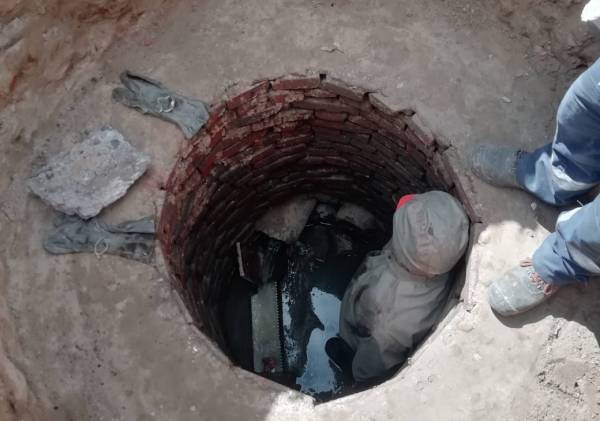 В Улан-Удэ смыли гипсокартон в канализацию и засорили её 