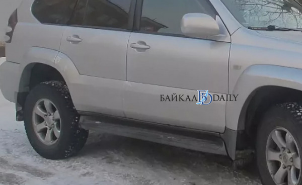      2     Toyota Land Cruiser