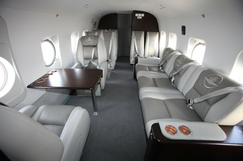 ми-8пс салон. салон вертолета ми-8. грузовой вертолёт ми-8. грузовая кабина ми-8 амт. ми-38 вертолёт салон.