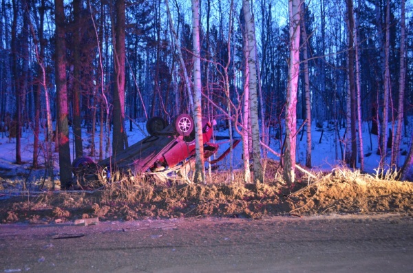 В Иркутской области в перевернувшемся автомобиле погибли два человека