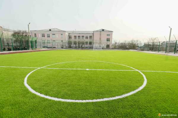 Три школьных стадиона построят в Улан-Удэ 