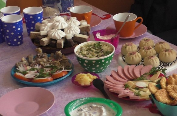 В Улан-Удэ осуждённых женщин научили готовить саламат и боовы 