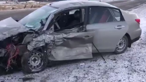 В Иркутской области в столкновении Chevrolet и Nissan пострадали четыре человека 