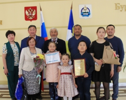 Семья из Бурятии победила во всероссийском конкурсе «Семья года»